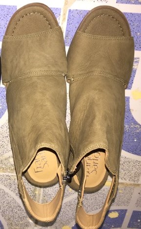 shoes (chaussures)