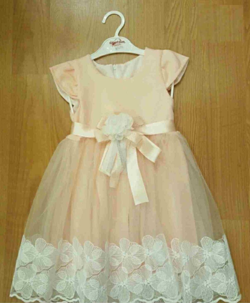 Robe de fête satin et tulle