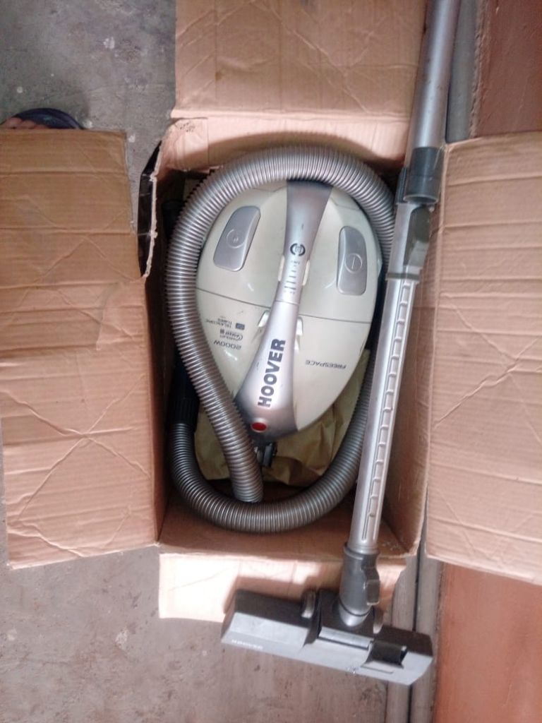 Aspirateur à vendre acheté en France