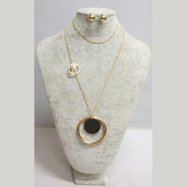 collier