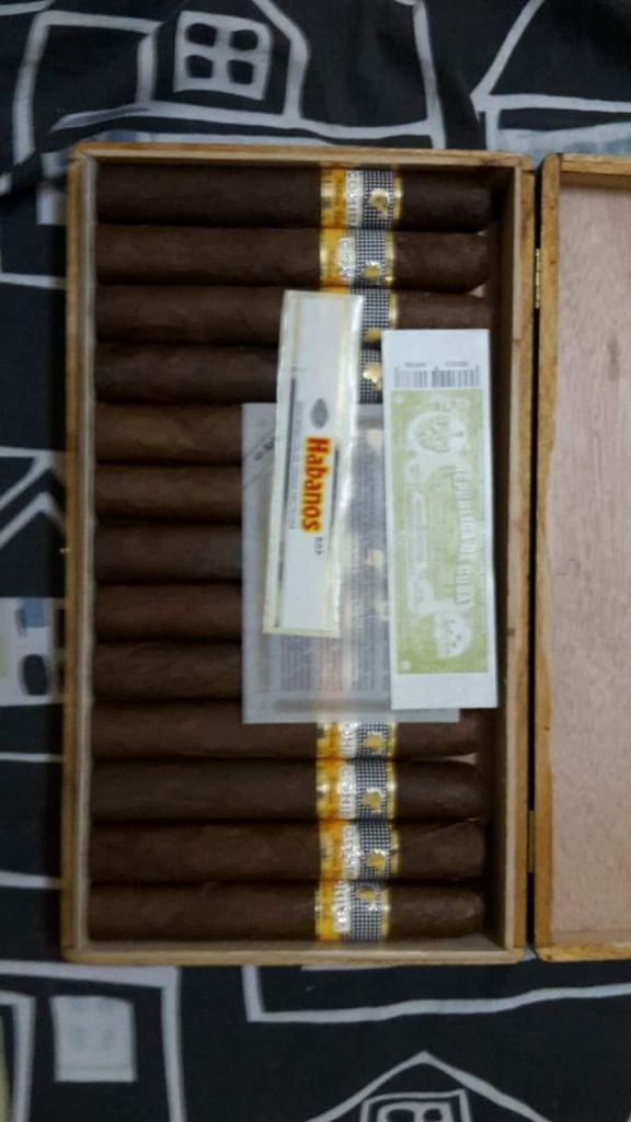 Cigarro cubain maduro
