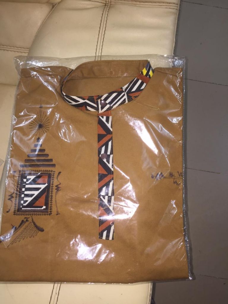 Chemises hommes en pagne africain disponible à Djibouti
