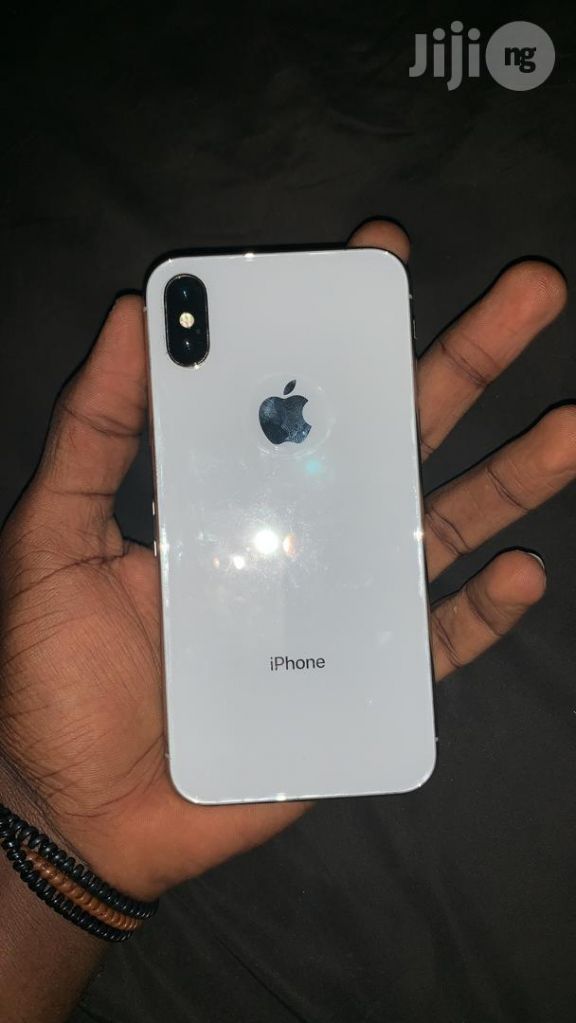 Iphone x 64GO white