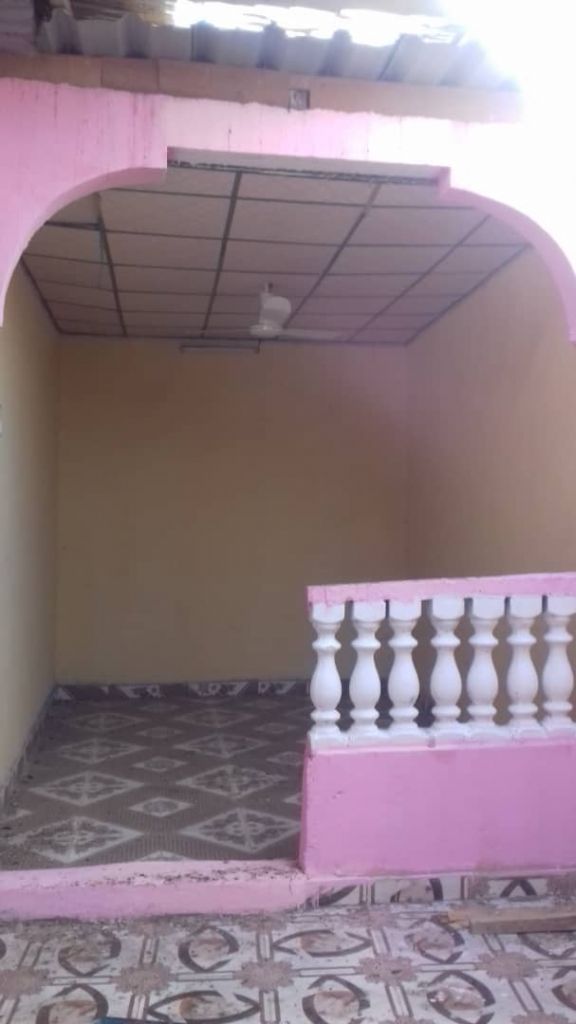maison a louer a cote de l'ecole de balbala 3