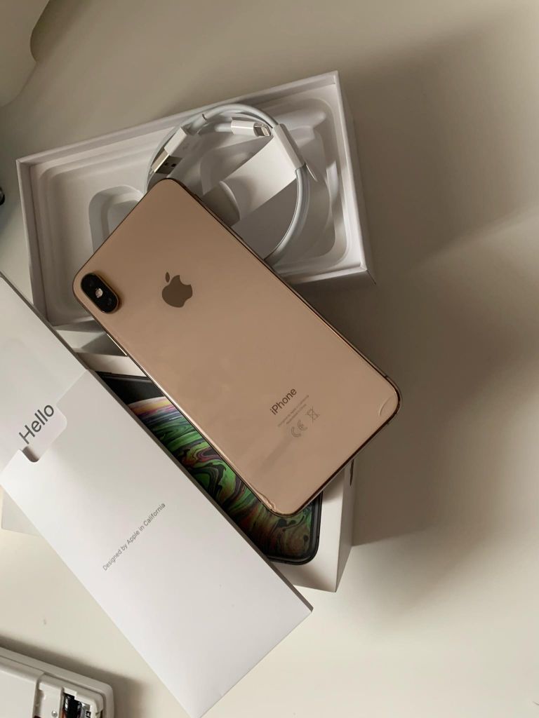iphone XS max 64GB